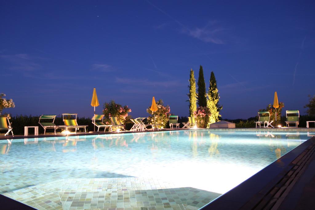 Agriturismo Verbena กัสติลโยเน เดล ลาโก ภายนอก รูปภาพ
