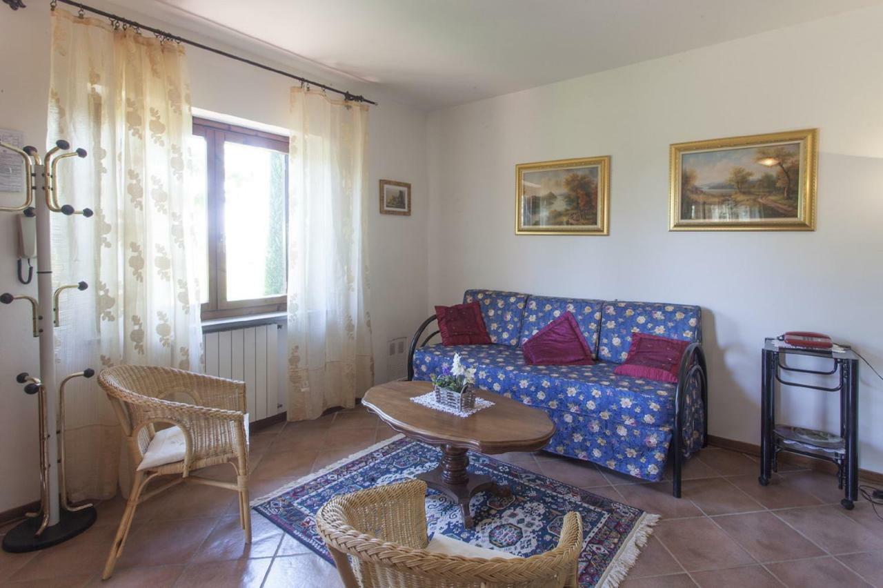 Agriturismo Verbena กัสติลโยเน เดล ลาโก ภายนอก รูปภาพ